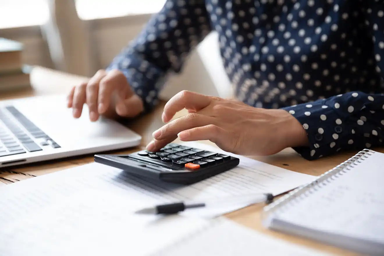 How can I estimate the cost of IT consulting?